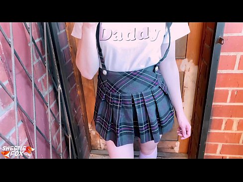 ❤️ 女学生深深地吸吮她的鸡巴,代替上课做爱 ❤️ Hard porn❤