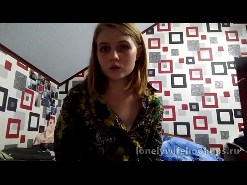❤️ 来自俄罗斯的年轻金发碧眼的学生喜欢更大的阴茎。 ❤️ Hard porn❤